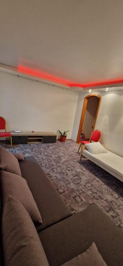 Anastasia. Apartment ทูลเซีย ภายนอก รูปภาพ